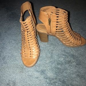 Tan wedges